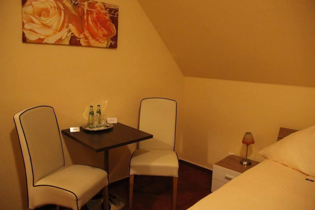 Hotel-Restaurant Holsteiner Hof Geesthacht Dış mekan fotoğraf